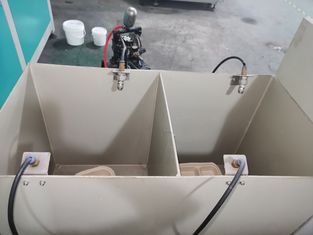 連続して繰り返されるコーティング結果のためのスピンスプレーコーティングマシン