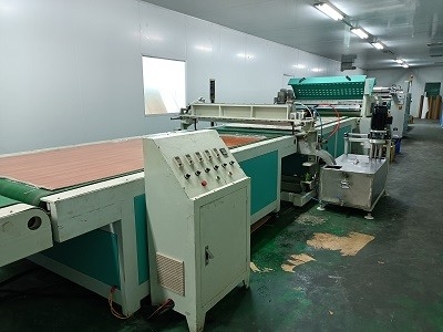 先進技術1320mmカーテンコーティングマシン 6000mm×2200mm×1400mmサイズ
