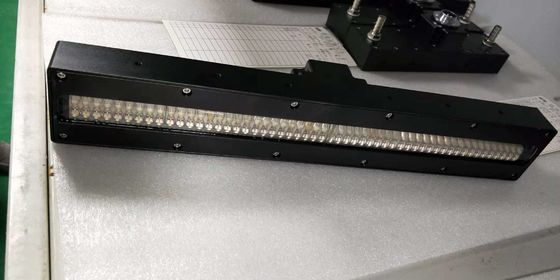 コンパクトデザイン UV LED 固化機 100W 10kg 固化深さ 5-20mm アプリケーション