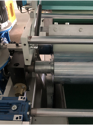 信頼性の高い性能 高容量生産 ロールコーティングマシン 0-20 M/Min 速度と 0.4 - 0.6 MPa 空気圧