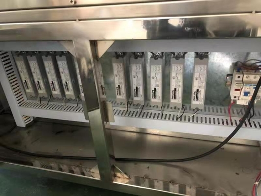 計時器制御範囲 0~99分 温度制御精度 ±1C のUV照射装置