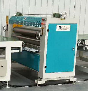 カルシウム ケイ酸塩板のための1300mmの幅のローラーのコーティング装置