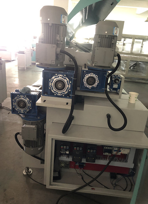 樹脂コーティングコンベヤーローラー製造機械 220V 50Hz電源で動力
