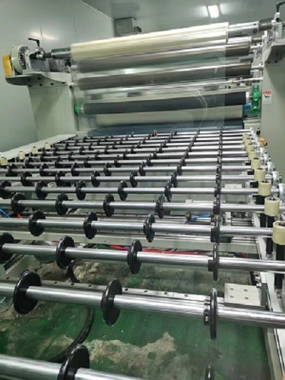 輸送速度 1~20m/min 自動フィルム再巻きタイプ 自動