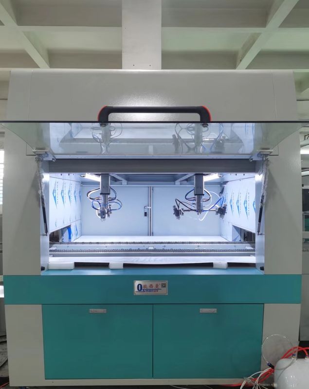 1100mm *410mm *1100mm 1.0-1.5mmスプレーガン直径の自動スプレーコーティングマシン