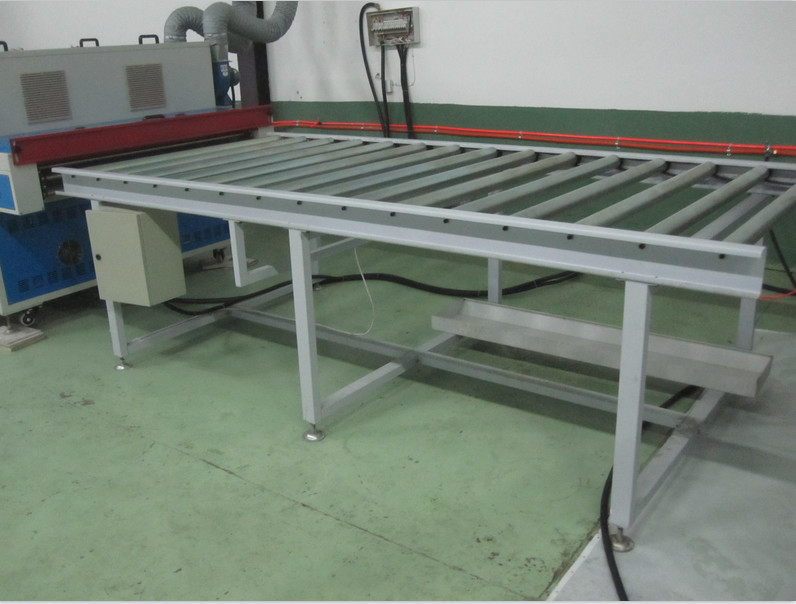 200kg 負荷容量 ゴムベルトとサーボモーターのコンベアベルトマシン