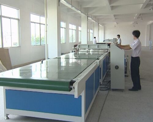 620Mm Width Pneumatic Curtain Coater 50m/Min Pulley Structure