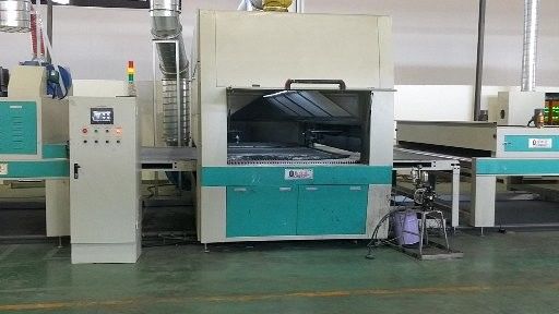 吹き付け塗装機械三菱サーボ モーターW920mm 180m/Min